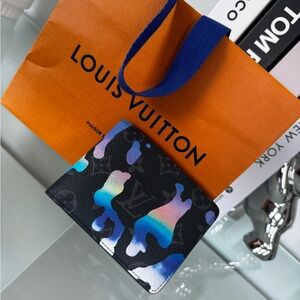 (SOLD) Mens Limited Edition Louis Vuitton Wallet